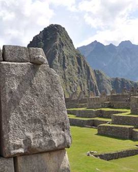 Machu Picchu Full Day – con tren turístico Machu Picchu Full Day – con tren turístico